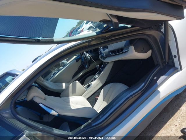 WBY2Z2C5XEVX64707 BMW I8
