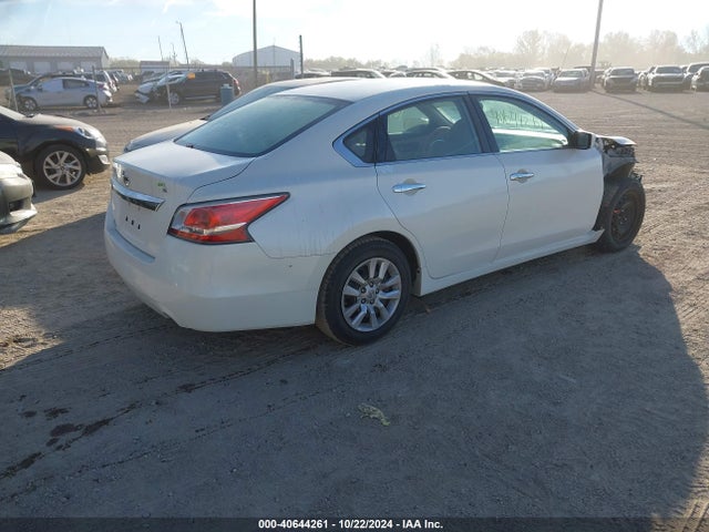 Nissan Altima 2.5 S 2015 1N4AL3AP3FC101796 Image 4