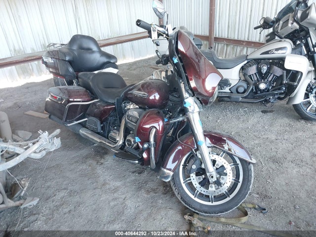 2019 HARLEY-DAVIDSON FLHTCU 1HD1FCC1XKB656415