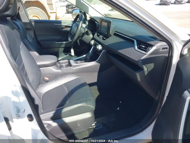 Toyota Rav4 Xle Premium 2019 JTMA1RFV7KD041505 Image 5