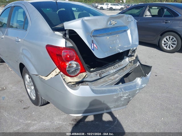 Chevrolet Sonic Lt Auto 2014 1G1JC5SH7E4175818 Image 13