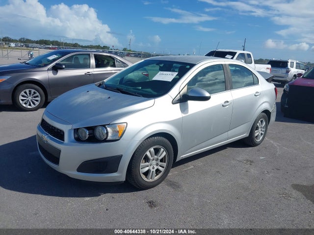 Chevrolet Sonic Lt Auto 2014 1G1JC5SH7E4175818 Image 2