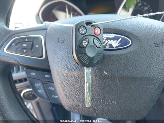 Ford FOCUS SE 2016 1FADP3K22GL308086 Image 11