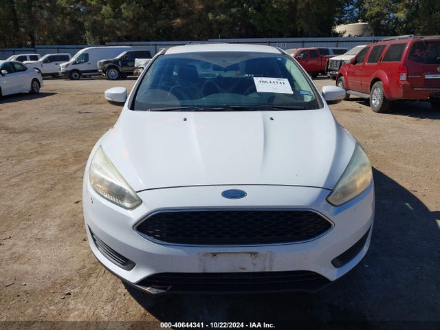 Ford FOCUS SE 2016 1FADP3K22GL308086 Image 6