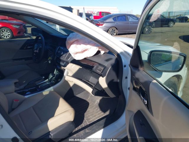 1HGCR2F3XHA275768 Honda ACCORD LX