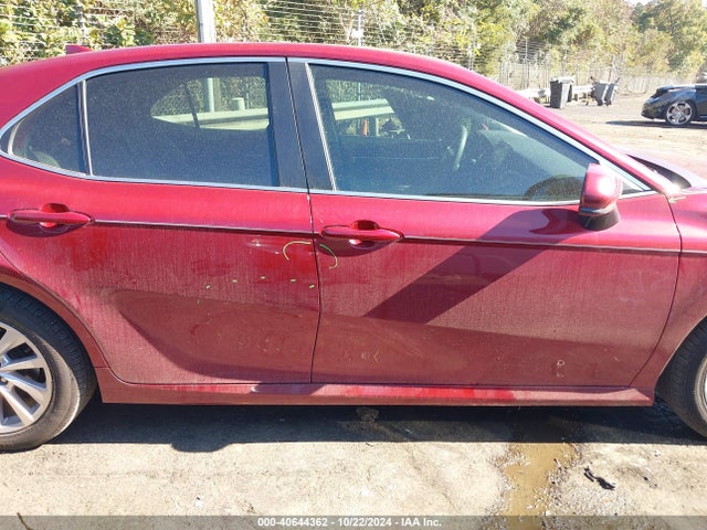 Toyota CAMRY LE 2021 4T1C11AK3MU557320 Image 13