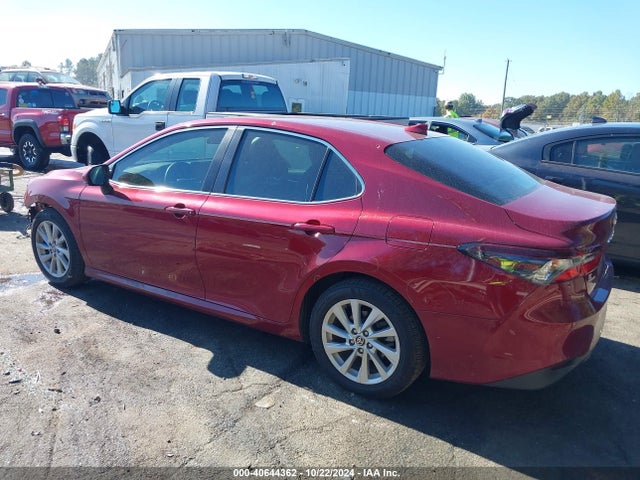 Toyota CAMRY LE 2021 4T1C11AK3MU557320 Image 3