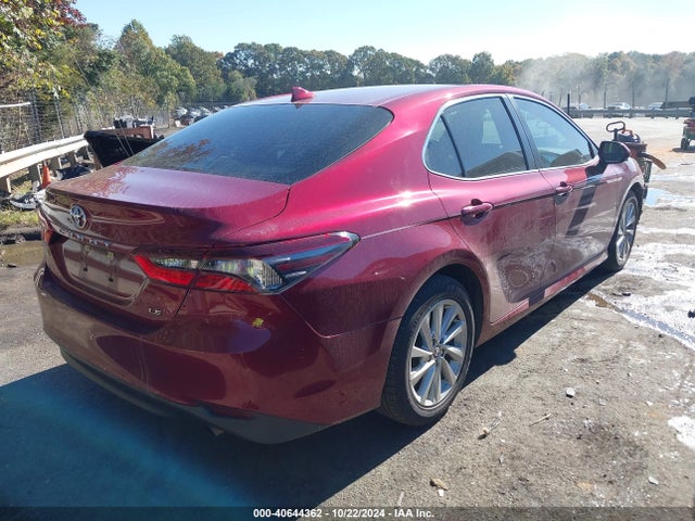 Toyota CAMRY LE 2021 4T1C11AK3MU557320 Image 4