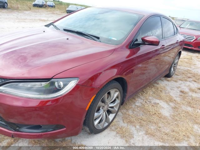 1C3CCCBB0FN555258 Chrysler 200 S