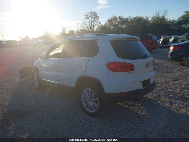 WVGBV3AX0EW568367 Volkswagen TIGUAN SE