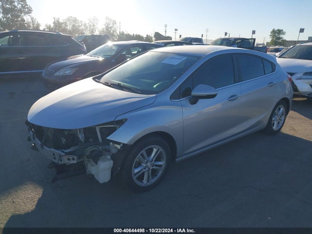 Chevrolet Cruze Lt Auto 2017 3G1BE6SM8HS561122 Image 2