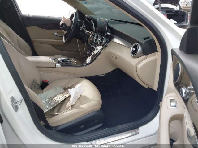 55SWF4JB1FU089859 Mercedes-Benz C 300 Luxury/sport