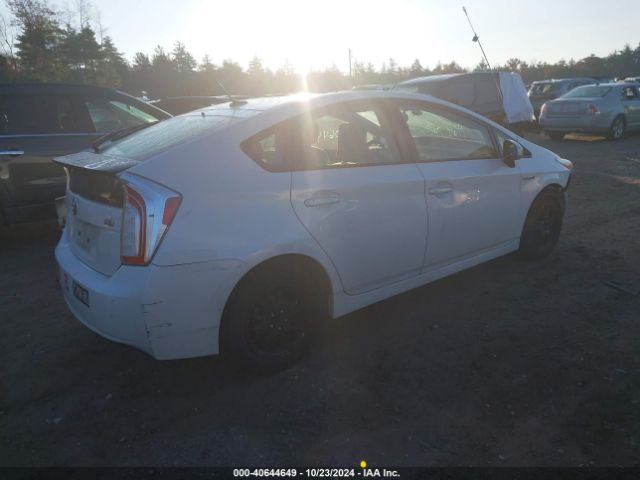 JTDKN3DUXE0360621 Toyota Prius