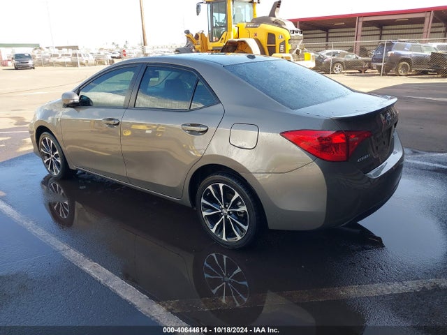 Toyota Corolla Se/xse 2018 5YFBURHEXJP822801 Image 3