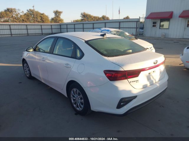 3KPF24AD6ME300457 KIA FORTE FE