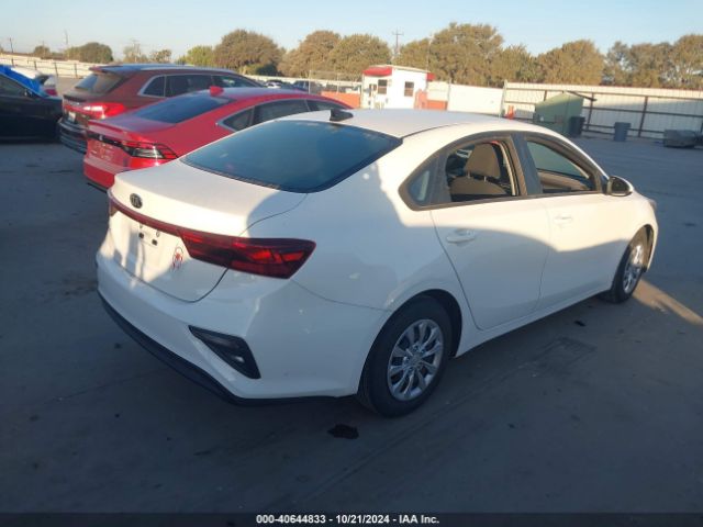 3KPF24AD6ME300457 KIA FORTE FE