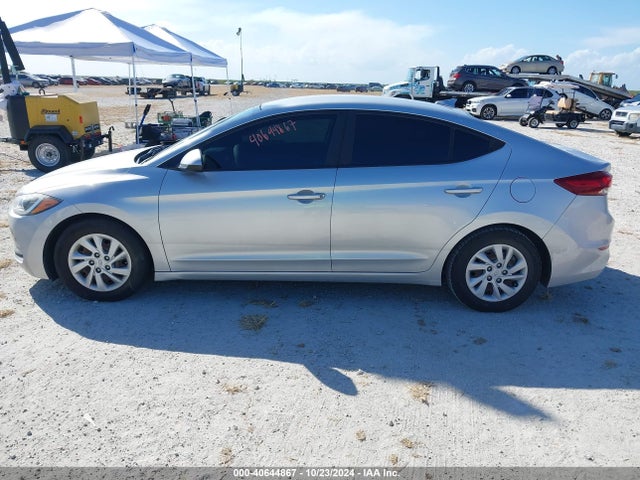 Hyundai ELANTRA SE 2017 5NPD74LF8HH206539 Image 14