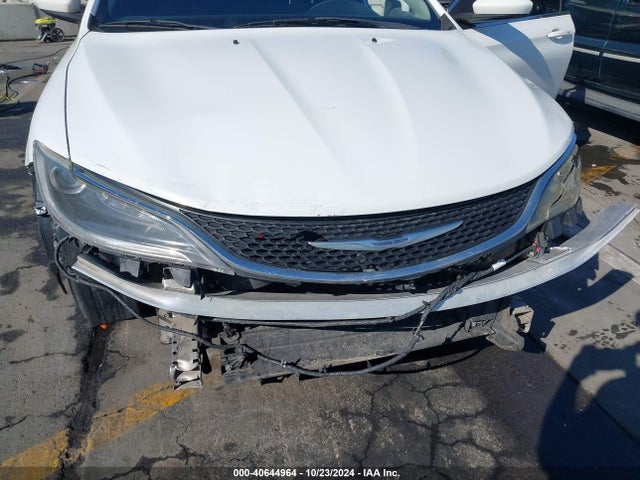 Chrysler 200 Limited 2015 1C3CCCAB4FN577782 Image 6