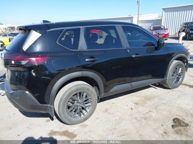 5N1AT3AA3MC676222 Nissan Rogue S Fwd
