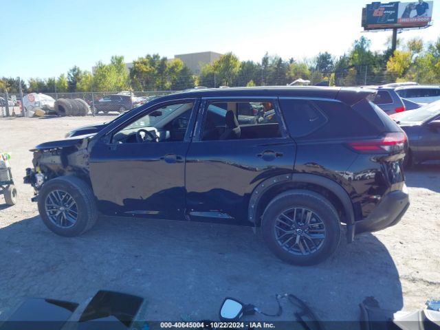 5N1AT3AA3MC676222 Nissan Rogue S Fwd