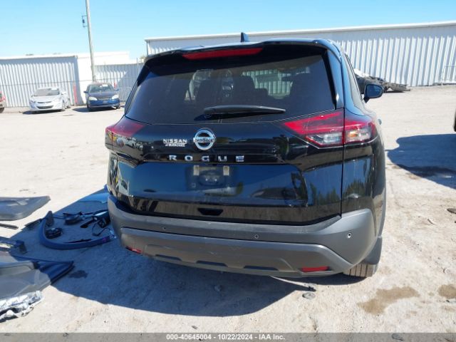 5N1AT3AA3MC676222 Nissan Rogue S Fwd