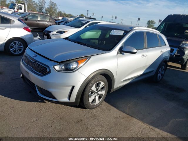 KNDCB3LC6J5155803 KIA NIRO LX