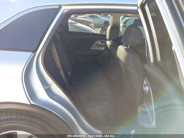 KNDCB3LC6J5155803 KIA NIRO LX