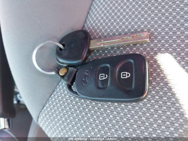 KMHCT5AE2EU197549 Hyundai ACCENT GS