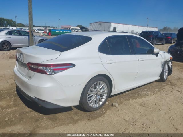 4T1B11HK9JU109340 Toyota CAMRY XLE