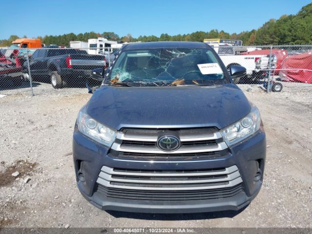 5TDZARFH7KS048813 Toyota Highlander Le