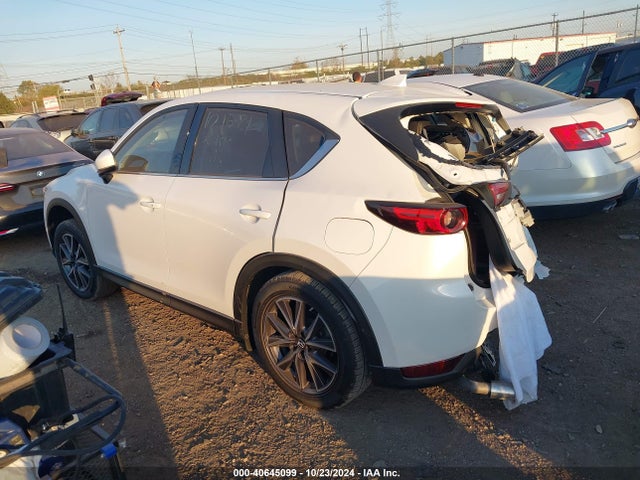 Mazda Cx-5 Grand Touring 2018 JM3KFADM6J1349550 Image 3