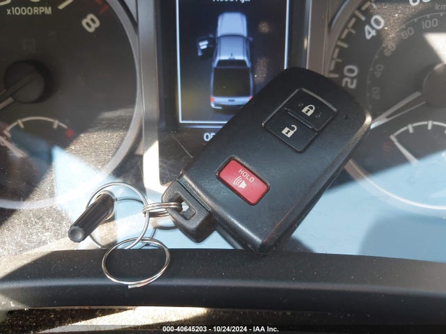 3TMGZ5AN9JM143345 Toyota Tacoma Limited