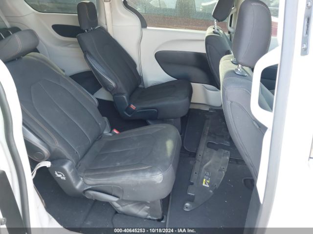 2C4RC1CG5HR677947 Chrysler Pacifica Lx