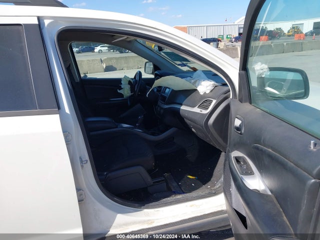 Dodge JOURNEY SE 2019 3C4PDCBG1KT694492 Image 5