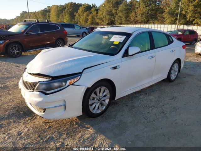 2018 KIA OPTIMA 5XXGT4L32JG265716 Photo 1