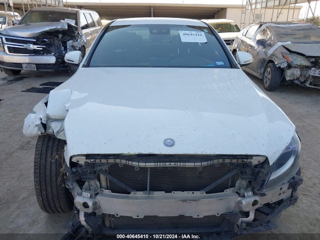 55SWF4JB8GU145538 Mercedes-Benz C 300 Luxury/sport