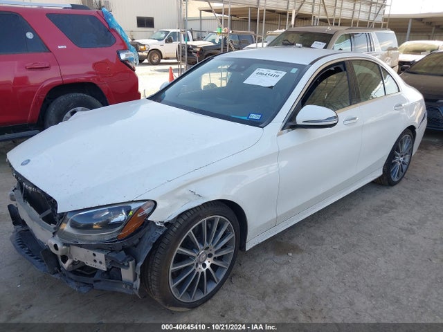 55SWF4JB8GU145538 Mercedes-Benz C 300 Luxury/sport