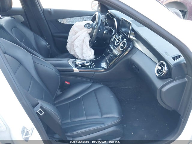 55SWF4JB8GU145538 Mercedes-Benz C 300 Luxury/sport