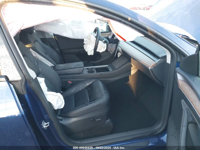 2024 TESLA MODEL Y 7SAYGDEE6RF025741 Photo 4