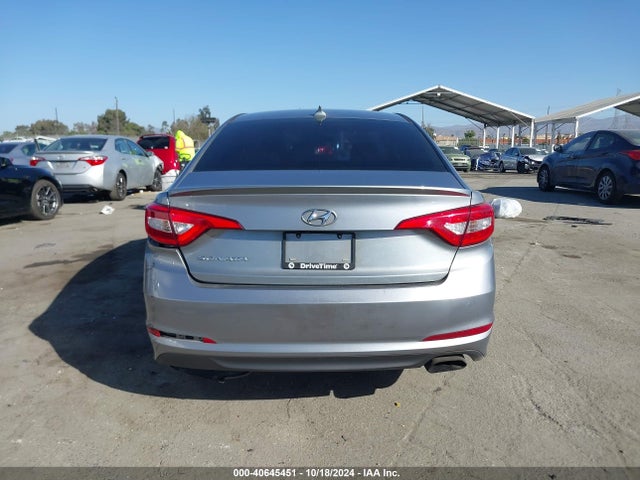 Hyundai SONATA SE 2016 5NPE24AF2GH362998 Image 16