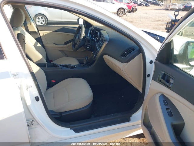5XXGM4A7XEG315500 KIA Optima Lx
