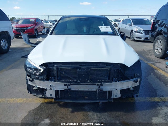 W1KAF4GB1PR093138 Mercedes-Benz C 300 Sedan
