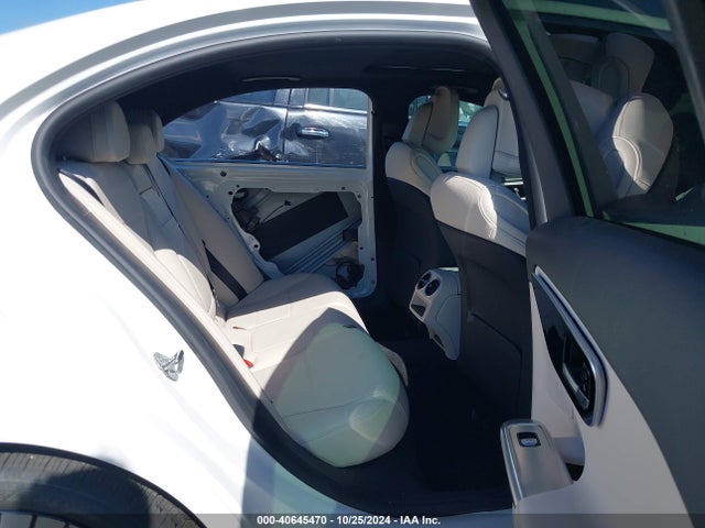 W1KAF4GB1PR093138 Mercedes-Benz C 300 Sedan