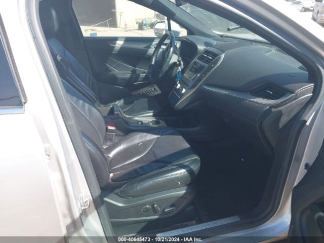 5LMCJ2C97GUJ28098 Lincoln MKC SELECT