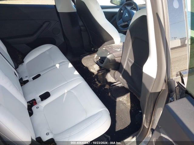 2024 TESLA MODEL Y 7SAYGDEE3RA286595 Photo 7