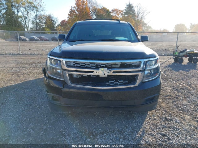 40645593 :رقم المزاد ، 1GNSKAKC1FR240492 vin ، 2015 Chevrolet Tahoe Ls مزاد بيع