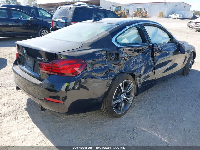 WBA4W7C09LAH17273 BMW 440I
