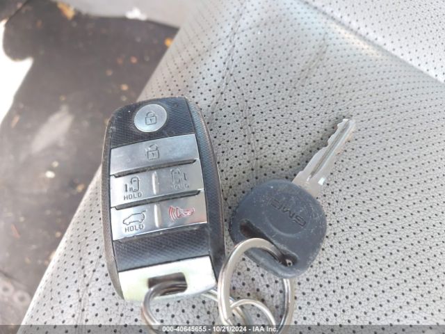 KNDMC5C12F6047482 KIA SEDONA EX