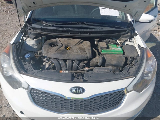 KIA FORTE LX 2016 KNAFK4A69G5588148 Image 10