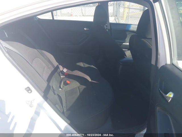 KIA FORTE LX 2016 KNAFK4A69G5588148 Image 8